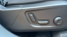 Volvo XC40 2.0 B3P Plus Black Edition 5dr Auto Petrol Estate